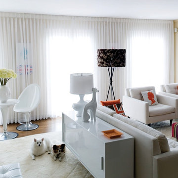 Supon Phornirunlit/ Naked Decor