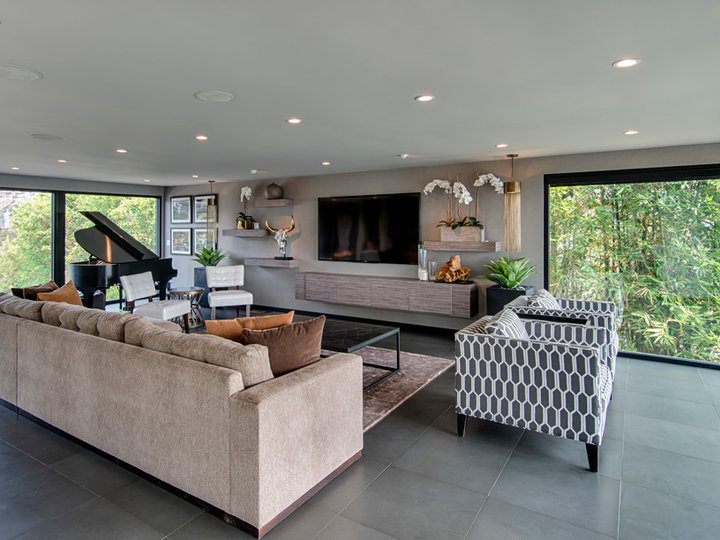 Music Room - Contemporary Living Room