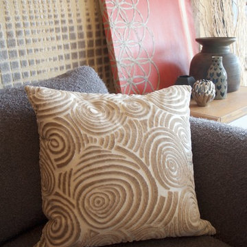 Swirl Textured Pillow