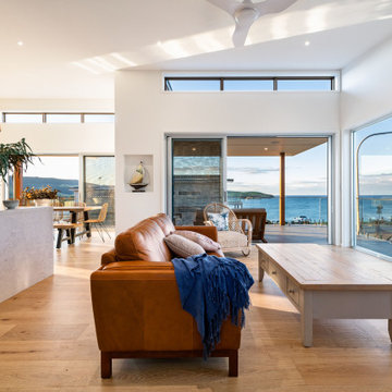 TASMAN BEACH HOUSE