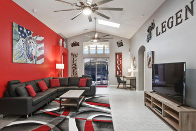 Example of a minimalist living room design in Orlando