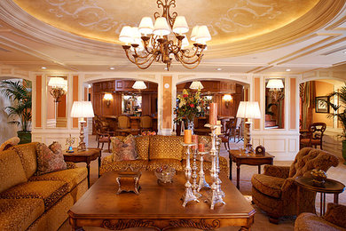 Imagen de salón para visitas cerrado tradicional de tamaño medio con paredes blancas y moqueta