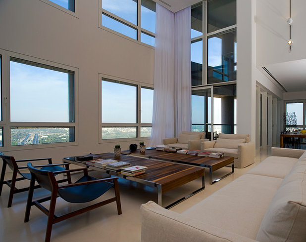 Contemporary Living Room by Yaniv Schwartz