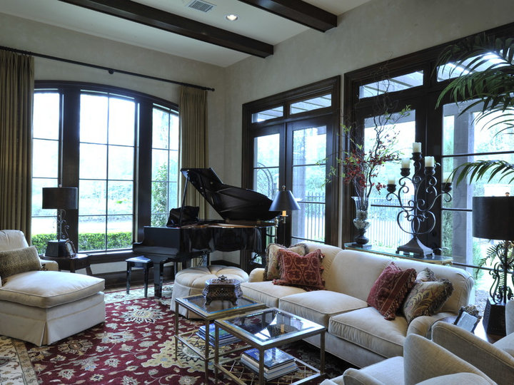 Traditional Living Room - Open