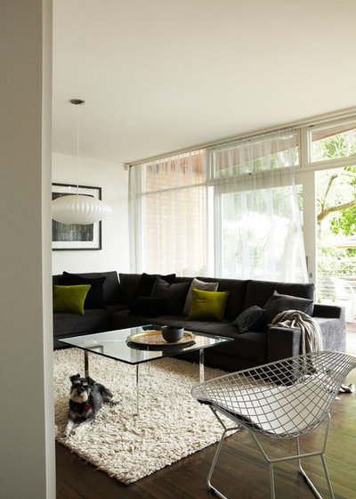 Midcentury Living Room by Sharyn Cairns