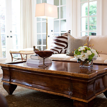 Traditional Beauty in River Oaks: Living Room