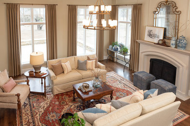 Elegant living room photo in Indianapolis