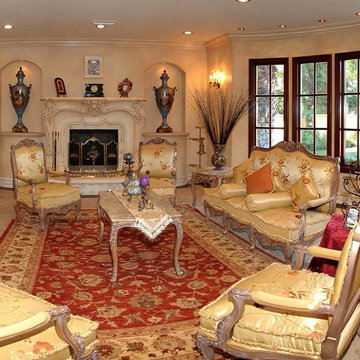 Traditional Tuscan Living Room