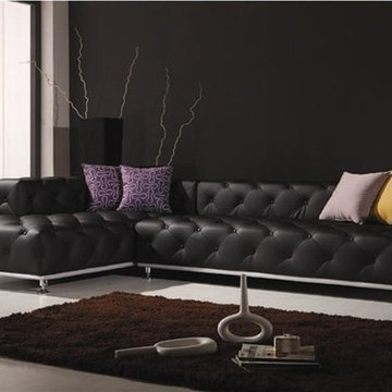 Ubrich Tufted Leather Sectional Sofa