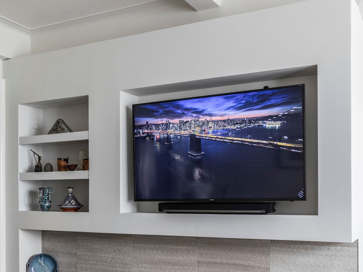 Midcentury Living Room - Enclosed