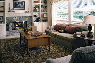 Inspiration for a classic living room in Seattle.