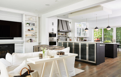 New Black-and-White Kitchen Has All the Bells and Whistles