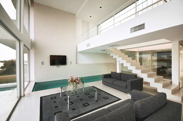 Contemporary Living Room by Vanguarda Arquitectos