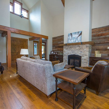 Vaulted Ceiling Great Room and Entry