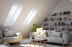 Foto di un soggiorno minimal con pareti bianche