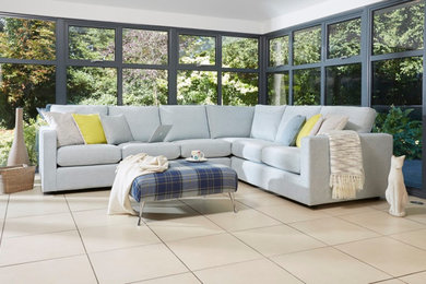 Inspiration for a contemporary living room in Hampshire.
