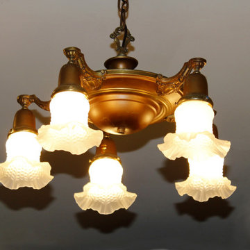 Vintage and Antique Lamps