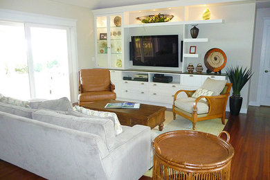 Living room - modern living room idea in Hawaii