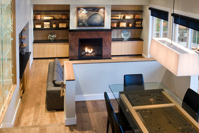 This is an example of a contemporary living room in Vancouver.