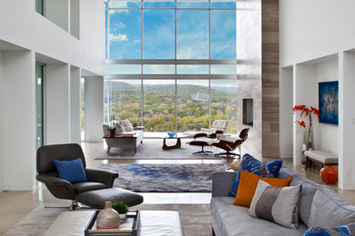 Contemporary living room in Austin.