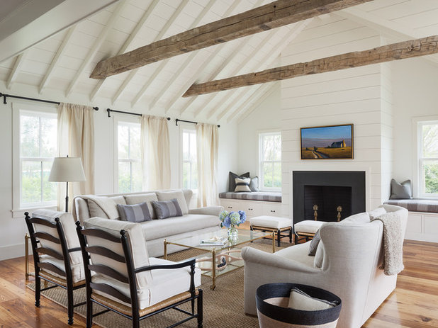 Farmhouse Living Room by Sophie Metz Design