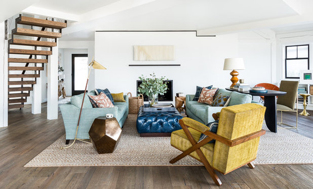 Beach Style Living Room by BRIAN PAQUETTE INTERIORS