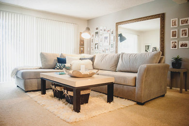 Example of a trendy living room design in Orange County