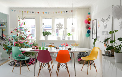 Houzzツアー： スウェーデンのスタイリストの一家が迎える、カラフルな手作りクリスマス