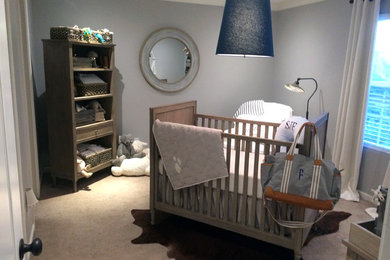 アトランタにあるお手頃価格の中くらいなコンテンポラリースタイルのおしゃれな赤ちゃん部屋の写真