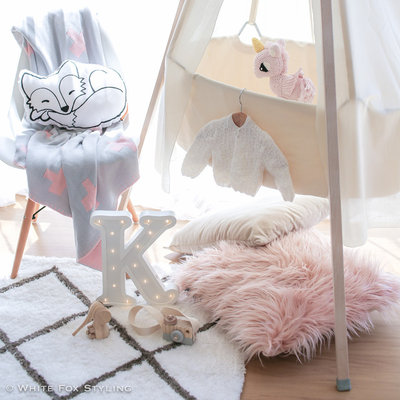 Современный Комната для малыша by White Fox Styling