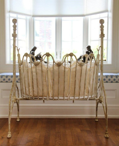 Klassisk Babyrum by Corsican Furniture