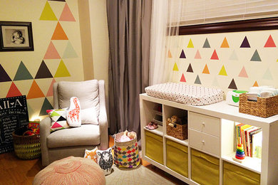 Design ideas for a small modern nursery in Chicago.