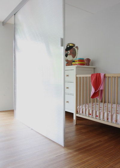 Современный Комната для малыша by Holly Marder