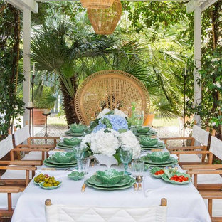 Immagine di un patio o portico tropicale