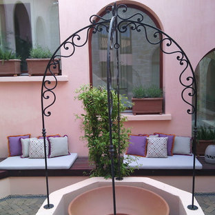 Foto di un patio o portico mediterraneo
