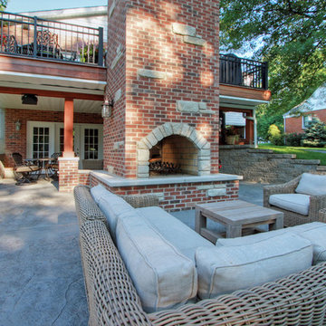 2-Story Outdoor Fireplace