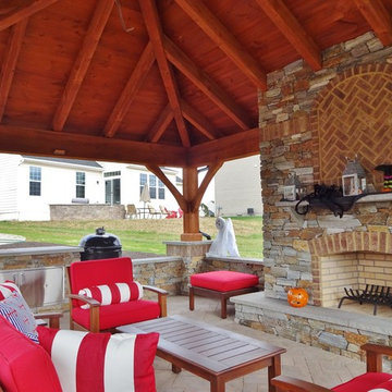 2015 Boiling Springs Outdoor Living Area