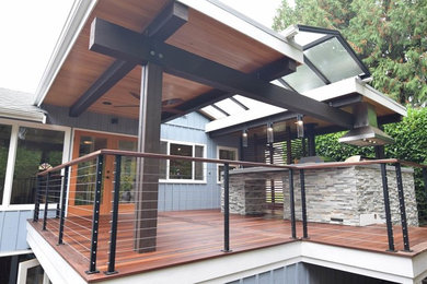Inspiration for a contemporary patio remodel in Seattle