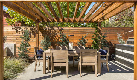 What to Know About Building a Pergola in Your Garden