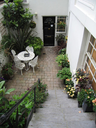 Transitional Patio by Silva Landscapes