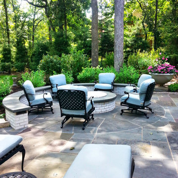 American Colonial - Lake Forest Outdoor Firepit Lounge Room