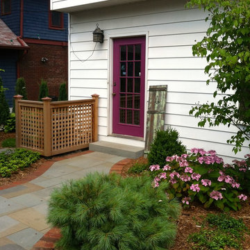Back Door Entry with Screened AC Unit
