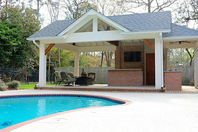 Inspiration for a cottage patio remodel in New Orleans