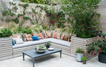 9 Seating Ideas That Will Tempt You to Come Outside