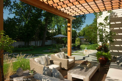 Inspiration for a contemporary patio in New York.