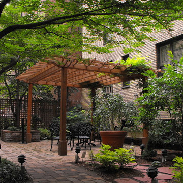 Beekman Gated Courtyard