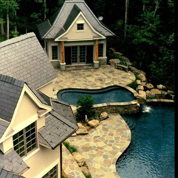 Blended Irregular Flagstone Pool Deck and Coping