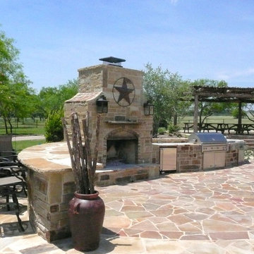 Bosque Ranch Fireplace and Outdoor Kitchen