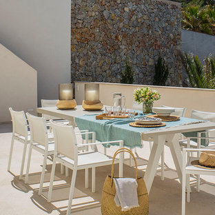 Modelo de patio mediterráneo sin cubierta