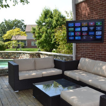 Carmel, IN - All-Weather 47" TV Panel